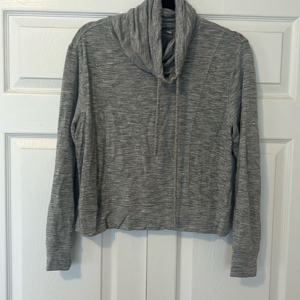 Athleta cowlneck long sleeve size S